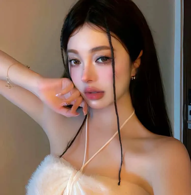 黑暗社会题材《蚯蚓》无删减版：女儿遭受校园霸凌惨死，脑瘫父亲的绝望残酷复仇