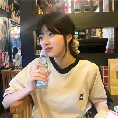 【新海诚纯爱】《云之彼端，约定的地方》超清在线：在被分裂的日本，三个少年为了拯救沉睡少女驾驶飞机冲向高塔
